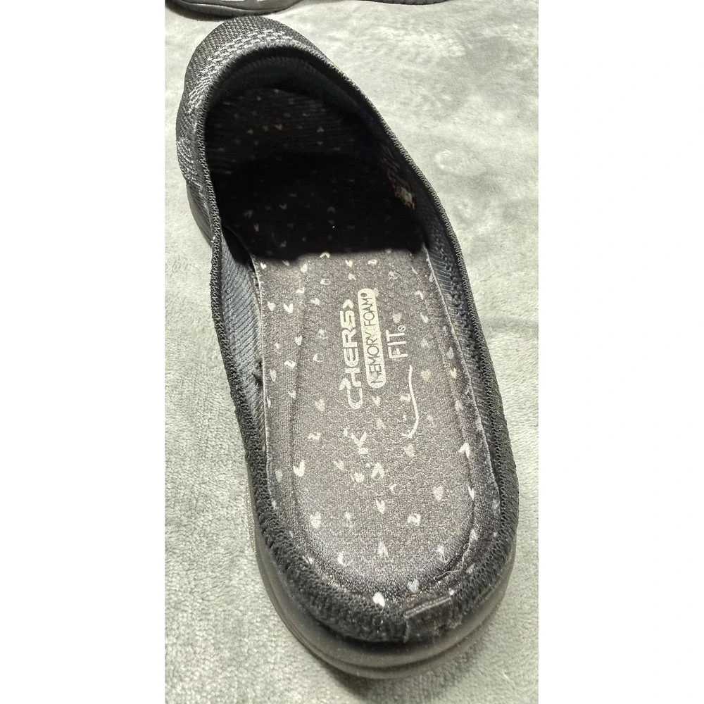 Skechers title go